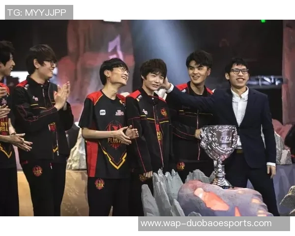 FPX战队在CSGO战术排行榜中荣登第六名同时S15LOL赛季表现引人瞩目